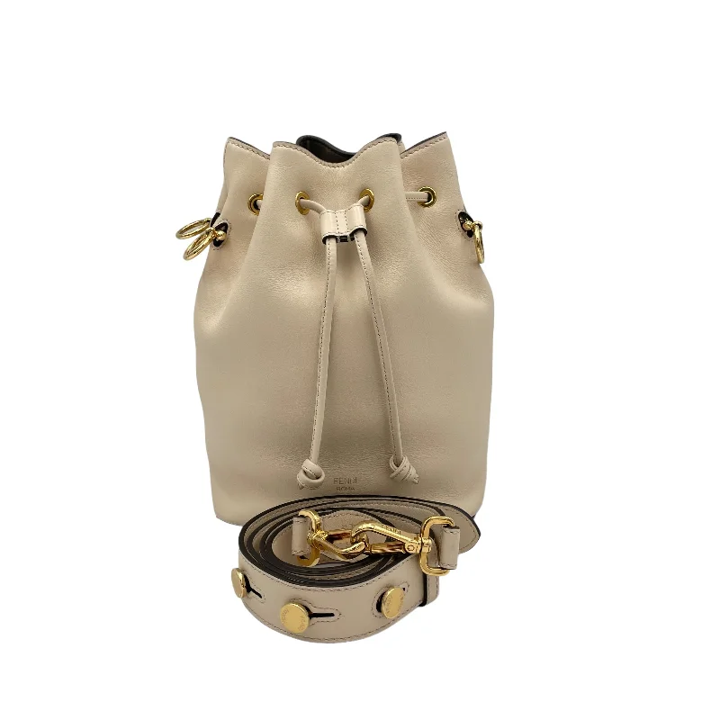 Mon Tresor Cream Bucket Bag in Calfskin, Gold hardware